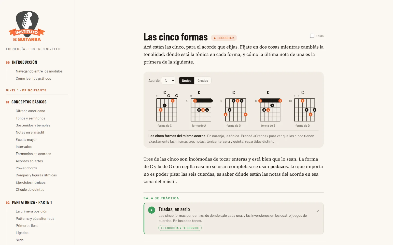 Las cinco formas del sistema CAGED en el libro, con el selector de acorde y un enlace a la sala de pr&aacute;ctica.